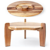 Set aus Deckel und passendem Sockel aus edlem Akazienholz zur Veredelung eines Glas-Wasserfilters.