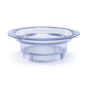 Transparenter Gewindering als Ersatzteil für einen Wasserfilter-Standfilter.